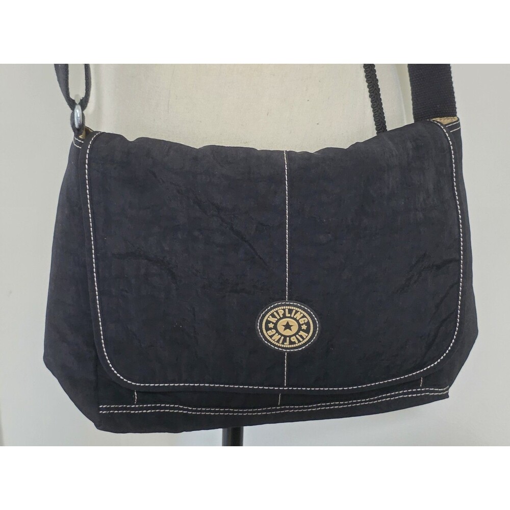 Perfect KIPLING Black Large Postman MESSENGER Bag Flap &ZipCompartment 15x11 GuC